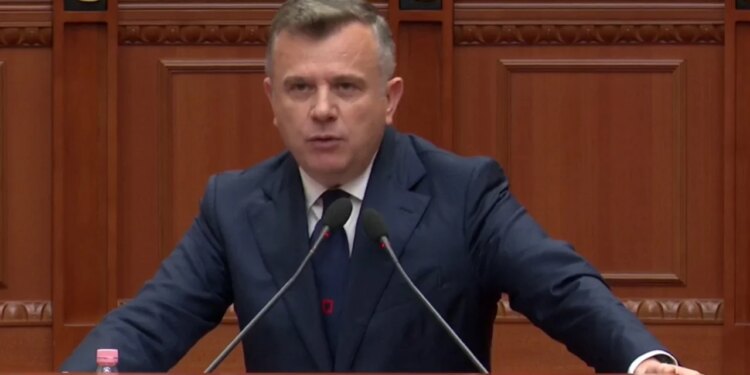 Balla në Kuvend: Duhet konsensus për reformën territoriale dhe elektorale, integrimi nuk po ecën me hapin e dëshirës