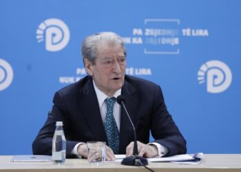 Berisha i kënaqur me raportin e BE, kreu PD thekson: Hija e zezë e korrupsionit në çdo rresht