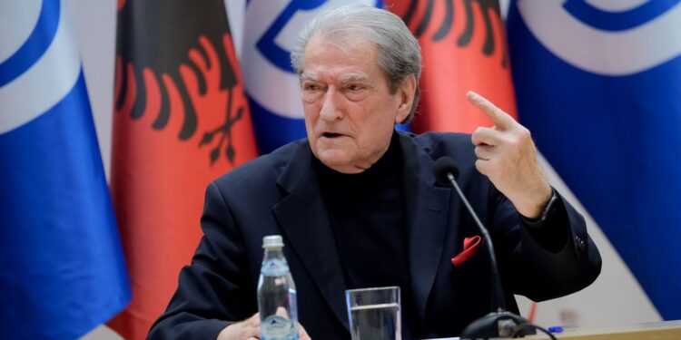 Berisha ngushëllim për familjet e dy fëmijëve të përplasur për vdekje në Durrës: autori si monstër, ja mbathi...