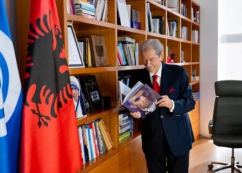 Berisha pas rizgjedhjes kryetar i PD: Votat rreth 40,000 demokratëve ishin triumf; Partia jonë zgjedh drejtuesit me demokraci