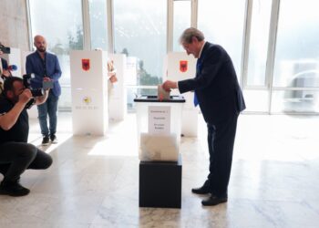 Berisha premtoi ripërtëritjen, në Këshillin Kombëtar dalin fitues ish-drejtorët dhe ish-zv.ministrat e PD