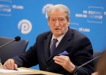 Berisha reagon pas Ramës: BE gaboi, la SHBA-së negociatat me Moskën; Rama jepte këshilla Europës, i drejtohej Putin-it