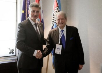 Berisha takon Kryeministrin e Kroacisë: Integrimi europian duhet të bazohet në meritë, mungesa e zgjedhjeve të lira...