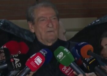 Berisha te mbyllja e protestës: Ja të vdesim ja të rrojmë për liri; Mirënjohje për guximin, beteja vazhdon