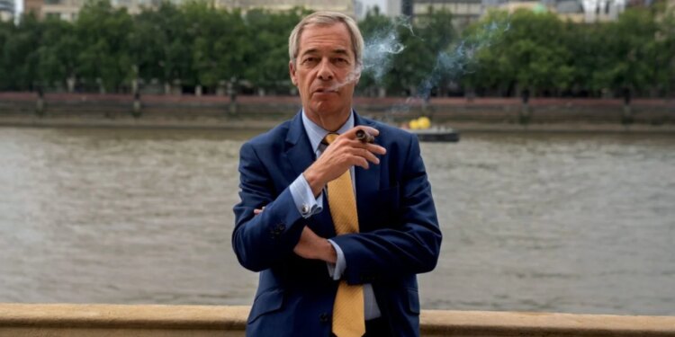 Bleu pronë 1.4M paundë me para të biznesmenit të kriptomonedhave, Nigel Farage në akuzë në Britaninë e Madhe