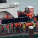 Britania beson tek IA për identifikimin e emigrantëve të paligjshëm; organizatat e të drejtave të njeriut reagojnë: Mizore!