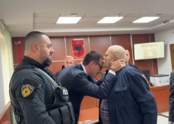 Ç’të mbeti, vij e bëj unë / Zbardhen fjalët e Robert Ndrenikës për Veliajn në sallën e gjyqit
