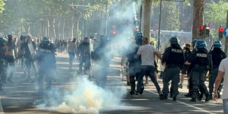 Derbi Torino-Juventus: përplasje midis tifozëve ultras, policia ndërhyri me gaz lotsjellës