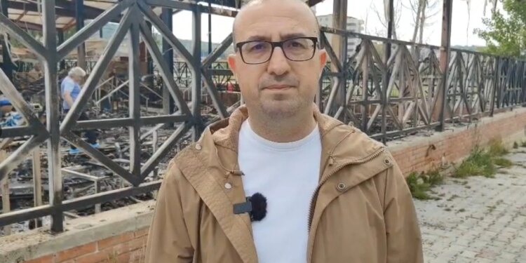 Djegia e tregut në Lushnje, deputeti Korreshi: Të zbulohet shkaku, të dëmshpërblehen tregtarët dhe të rikonceptohet projekti