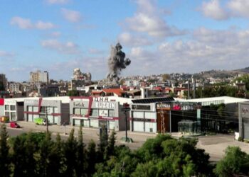 Do t’i japim një goditje shkatërruese — Izraeli i kundërpërgjigjet Hezbollahut, nis një valë të re sulmesh në Liban
