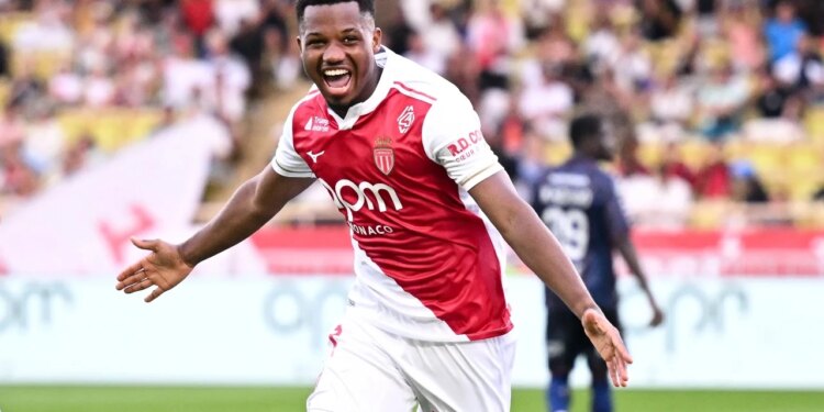 Duke shkëlqyer në Francë, Monaco blen si okazion sulmuesin e talentuar të Barcelonës