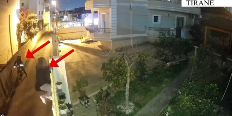 Dy persona arrestohen në flagrancë në Tiranë, vodhën 9 banesa së fundmi, të dënuar për të njëjtat krime