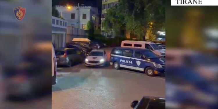 Dy të dënuar me rreth 12 vjet burg për narkotikë, arrestohen; vepronin kriminalisht në Tiranë dhe Itali