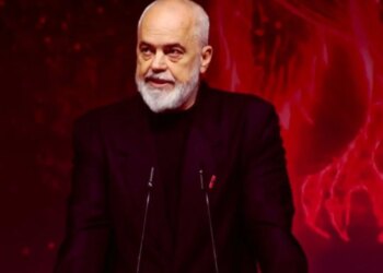 Dy vogëlushët u përplasën për vdekje; një tjetër përfundoi te Trauma, reagon Kryeministri Rama