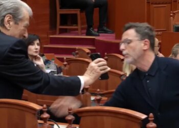 Ekskluzive/ Replikat në Kuvend: Pse Erion Braçe i shkoi Berishës në vendin ku ulet