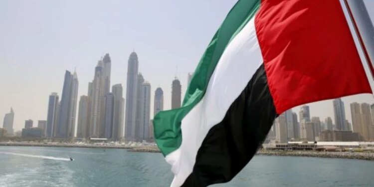 Emiratet e Bashkuara Arabe: Po i zmbrapsim sulmet me raketa dhe dronë nga Irani