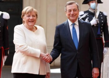 Europa gati të nisë negociatat me Putin; BE propozon ish-kancelaren Merkel dhe ish-presidentin e Bankës Europiane Mario Draghi