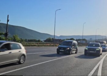 Fluks në Morin drejt bregdetit: Mbi 26 mijë udhëtarë kalojnë kufirin, deti destinacioni kryesor
