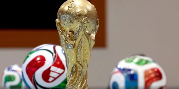 Fox Sport ofron punën e ëndrrave: 50 mijë dollarë për të ndjekur të gjitha ndeshjet e Botërorit