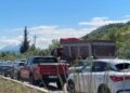 Fundjava e gjatë sjell fluks automjetesh në hyrje të Elbasanit; trafik i rënduar në dalje të autostradës