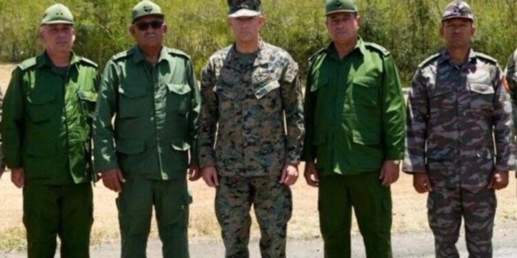 Gjeneralët amerikanë dhe kubanezë u takuan në bazën e Guantanamos për sigurinë operacionale në rajon