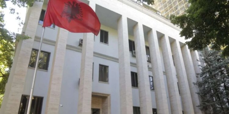 Gjykata e Lartë sot shprehet mbi rishikimin e praktikës për masën arrest në burg