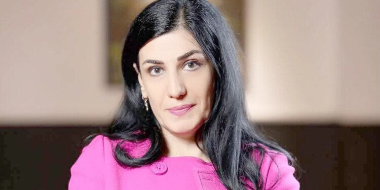 Gjykata e Lartë zbut masën për Mirlinda Karçanajn, detyrim paraqitje për ish-drejtoreshën e AKSHI-t