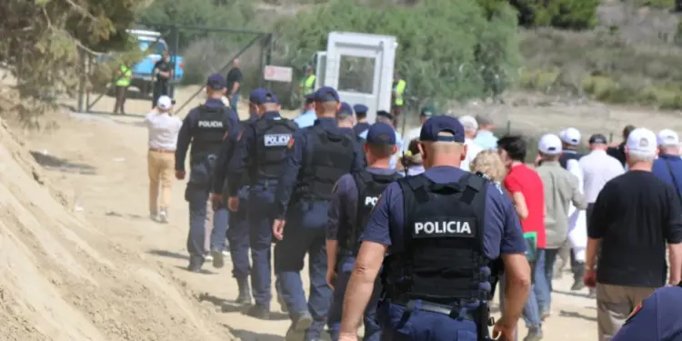 Greqia pas protestave të dhunshme në Zvërnec? Athina zyrtare i quan banorët e zonës minoritet, Beleri letër KE-së