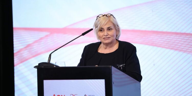 💥 A po ha Milva Ekonomi kumbulla dhe dardha pas shpinës së Edi Ramës?