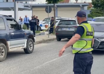 Incidenti në Mamurras: I arrestuar, djali i ish-deputetit të PD ishte bashkë me 23-vjeçarin e plagosur në makinë