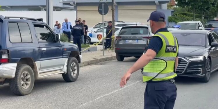 Incidenti në Mamurras: I arrestuar, djali i ish-deputetit të PD ishte bashkë me 23-vjeçarin e plagosur në makinë