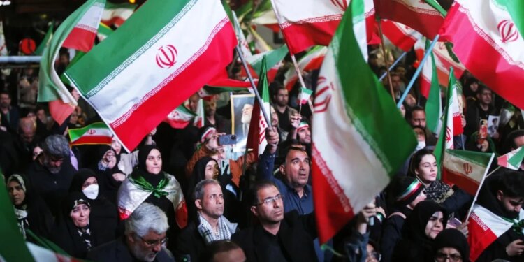 Irani i përgjigjet SHBA-së për përfundimin e luftës dhe ia dorëzon Pakistanit planin me 14 pika