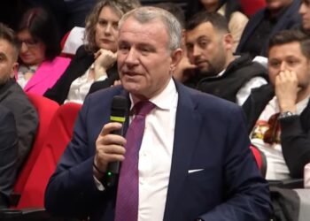 Ish-ministri Malaj në dëgjesën për Reformën Administrative: Mos lajmëroni kaq vonë, nuk jemi pica taksi; Ktheni komunat