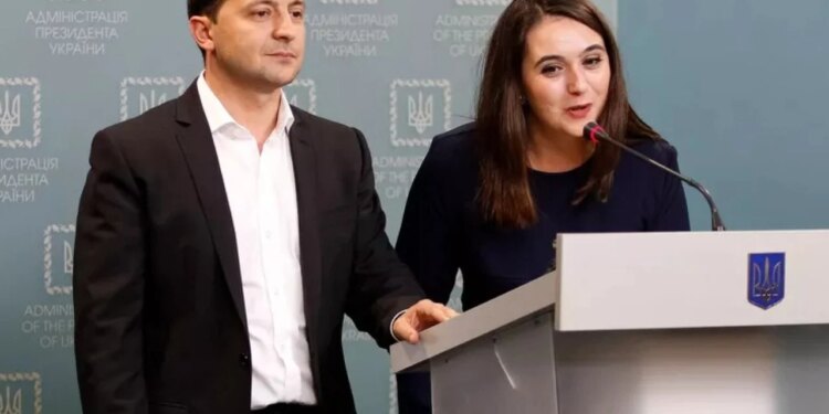 Ish-zëdhënësja tregon anën e errët të Zelenskyt: histerik, pastron para, duket si arush i butë, por ndryshon maskën