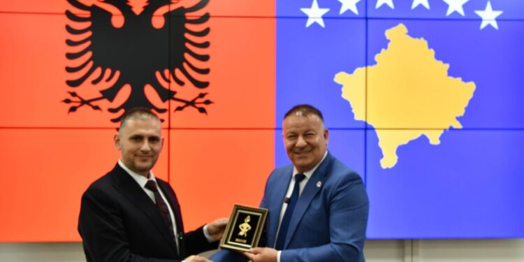 Jam mes vëllezërve — Hita vizitë zyrtare në Policinë e Kosovës, bashkëpunim i vazhdueshëm për sigurinë e qytetarëve tanë