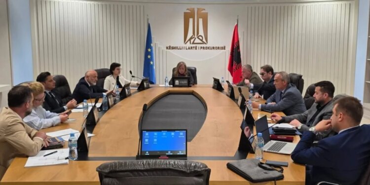 Je e çmendur — Përplasje të ashpra në KLP mes Stojanit dhe Bogdanit: Kështu e gjykova, kush je ti