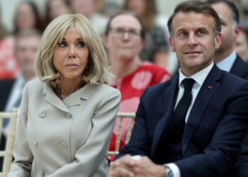 Je shumë bukur — Mesazhi i Macron për aktoren iraniane; Brigitte reagon së pari: Nuk ia kontrolloj kurrë telefonin