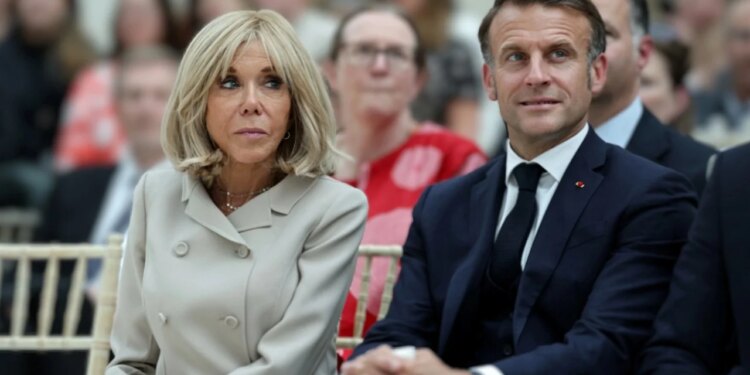 Je shumë bukur — Mesazhi i Macron për aktoren iraniane; Brigitte reagon së pari: Nuk ia kontrolloj kurrë telefonin