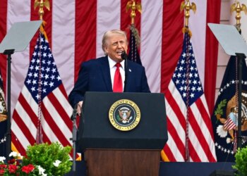Jo absolutisht jo, Trump: Sanksionet ndaj Iranit nuk do të hiqen edhe nëse ai dorëzon uraniumin e pasuruar