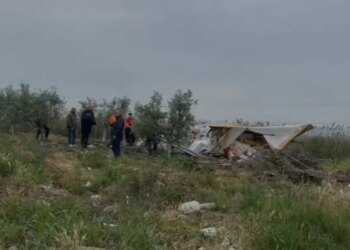 Kamion përmbyset në rrethrrotullimin e Grabianit në orët e para të mëngjesit