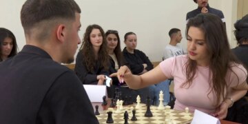 Kampionati i shahut në Tiranë: studentët përballen në turneun e parë universitar të Fakultetit të Histori-Filologjisë