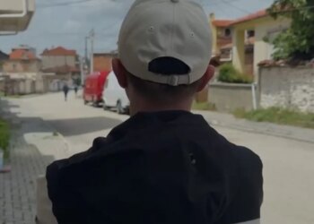 Kirurgu në Korçë u akuzua për abuzim; babai i vajzës thotë se e ka ngacmuar përsëritshëm