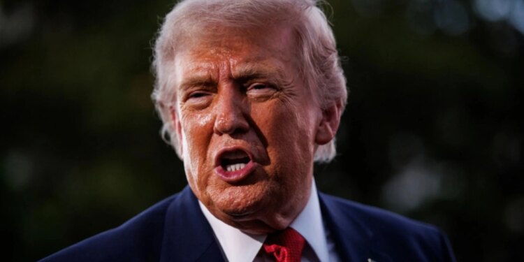 Konflikti SHBA-Iran: Marrëveshje paqeje apo veprime ushtarake, Teherani shqyrton propozimin e Uashingtonit nën hijen e përçarjes Trump-Netanyahu