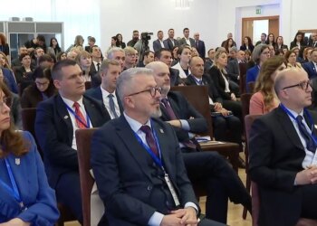 Kongresi Botëror i Ligjit në Tiranë: 600 personalitete të drejtësisë mblidhen për sesionin hapës të 2027, zbardhet agjenda