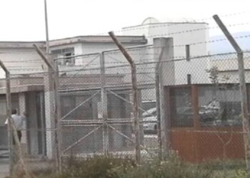 Kontrolle të njëpasnjëshme: Forcat operacionale të Policisë së Burgjeve mësyjnë në burgun e Fushë-Krujës