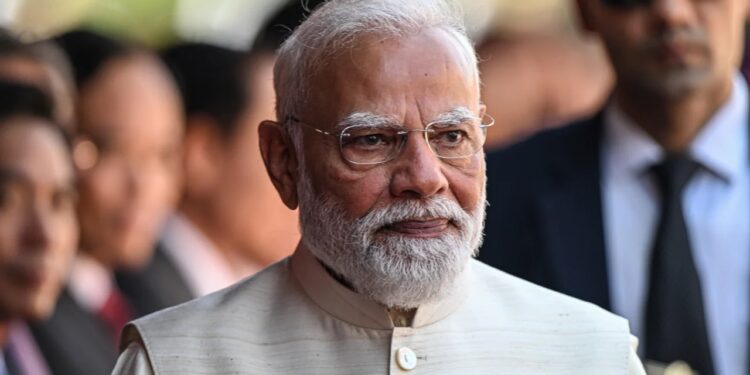 Kriza energjetike: Modi i thërret indianët të kursejnë karburantin dhe të shmangin dasmat jashtë vendit