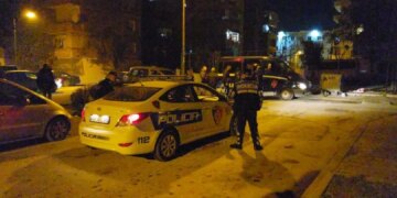 LAJMI I FUNDIT: 23-vjeçari i plagosur me thikë në Vlorë, nën kujdesin e mjekëve