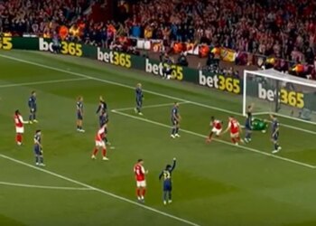LIVE Arsenal-Atl.Madrid: Gjysmëfinalja zhbllokohet në fund të pjesës së parë, Saka kalon Topçinjtë në avantazh (Video)