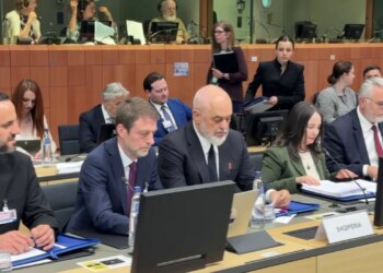 LIVE/ Nis Konferenca Ndërqeveritare në Bruksel, delegacioni shqiptar mbërrin në selinë e BE. Rama: Jemi fanatikë të BE