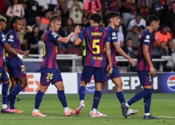Liverpool insiston për mbrojtësin e Barcelonës, diskutimet nisin nga 80 milionë euro